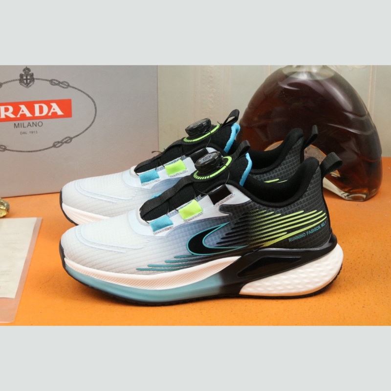 Pra*a sneakers